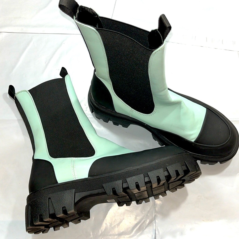 Azalea Wang Chelsea CHUNKY HEEL BOOTS NEW punk light blue black size 11 WOMEN’S